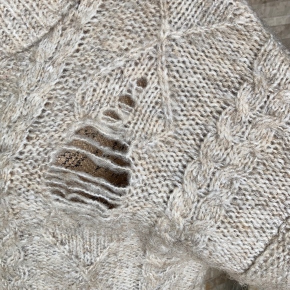 Forever 21 cowl neck raw hem distressed sweater - Picture 5 of 14